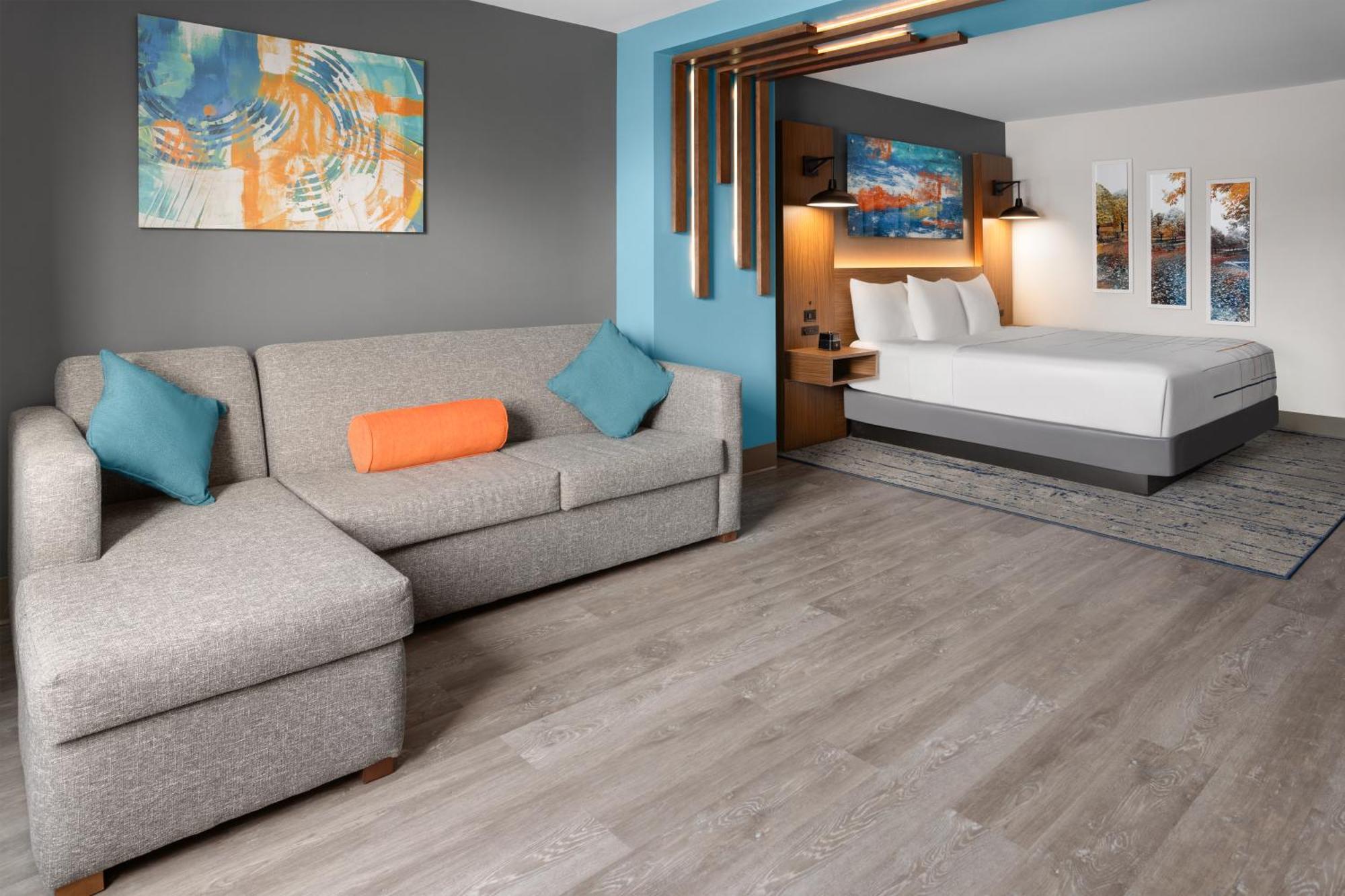 La Quinta Inn & Suites By Wyndham Williston Burlington Bagian luar foto