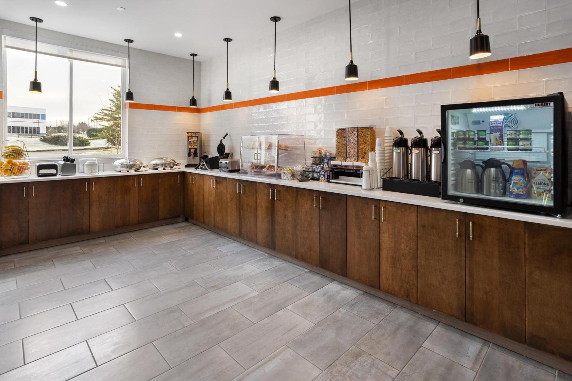 La Quinta Inn & Suites By Wyndham Williston Burlington Bagian luar foto